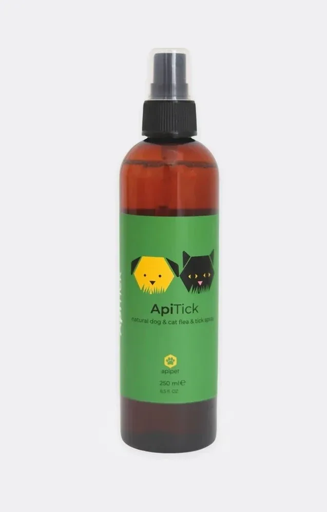 APIPET ApiTick, organski sprej protiv buha i krpelja, za pse i mačke, 250ml